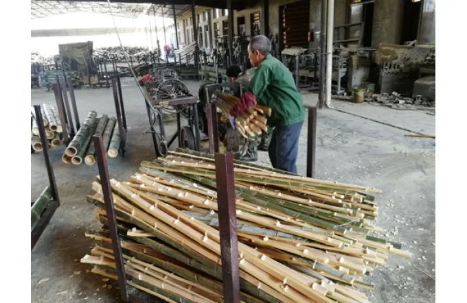 Replacing Manual Splitting Jobs with Automatic Machinery: Revolutionizing Bamboo Pole Processing